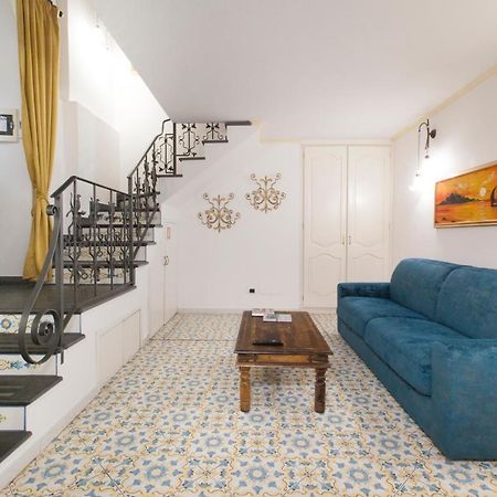 Апартаменты Casa Vilu Сорренто Экстерьер фото